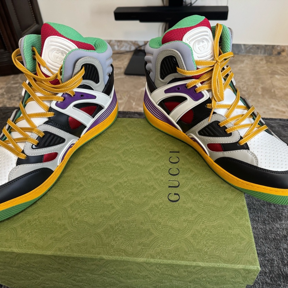 Gucci - Picture 5 of 7